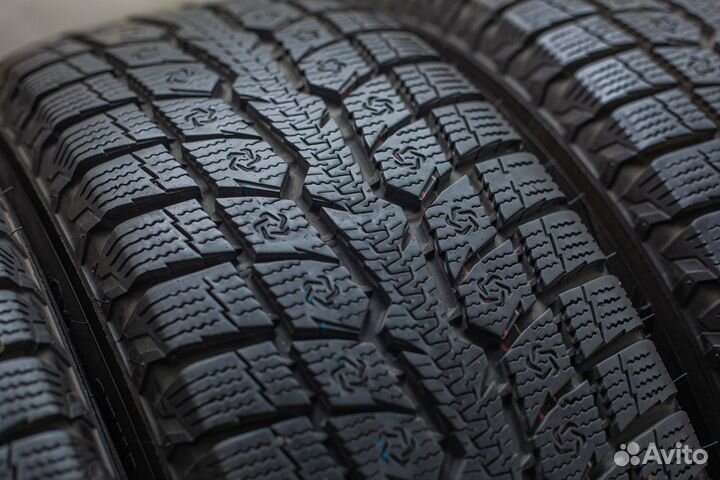 Toyo Observe GSi-6 LS 215/65 R17 99H