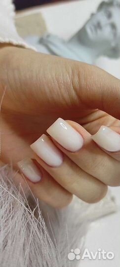 Маникюр с покрытием гель-лаком