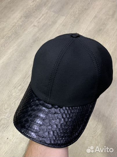 Кепки Бейсболки Питон, Изделия из питона