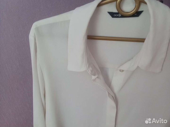 Две блузки и брюки