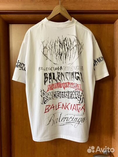 Футболка Balenciaga