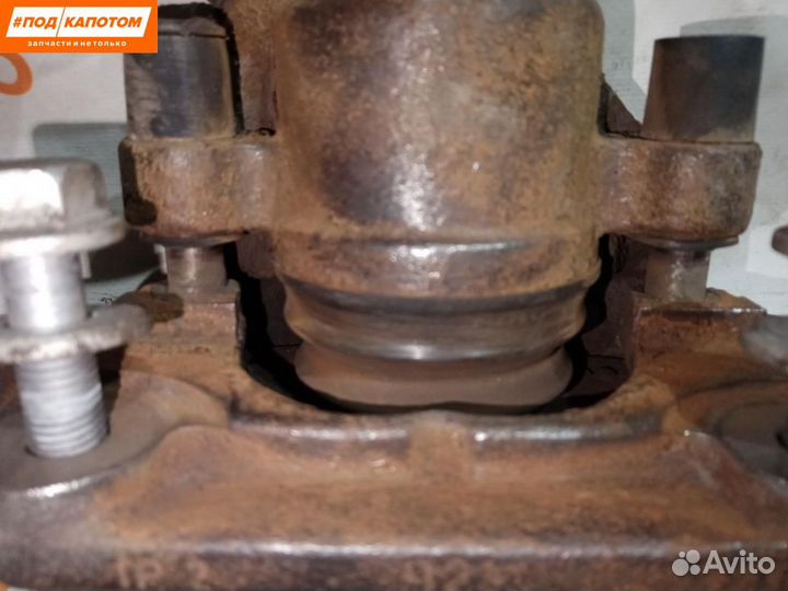 Суппорт тормозной передний правый BMW 3 E90 2010