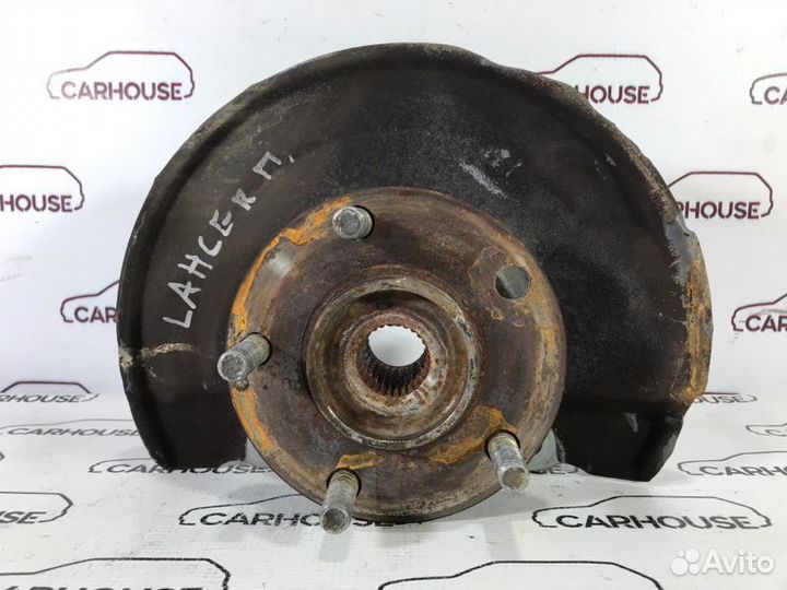 Кулак поворотный передний правый Mitsubishi Lancer