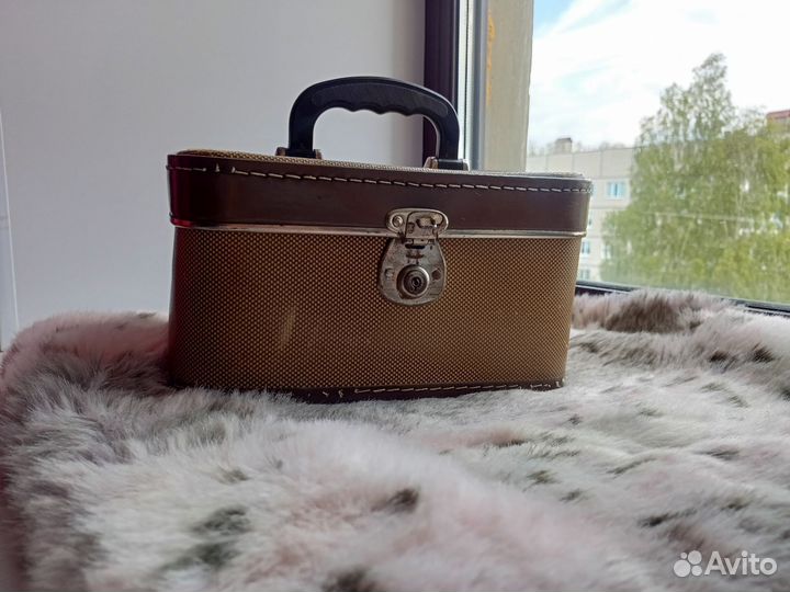 Чемодан времен СССР