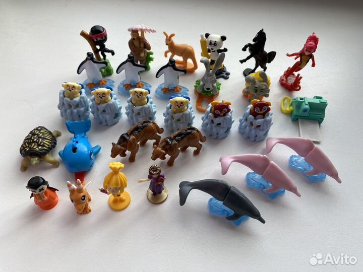 Киндеры и чупа-чупс игрушки