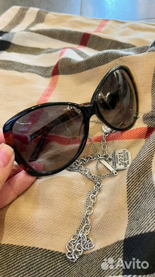 Солнцезащитные очки женские trussardi