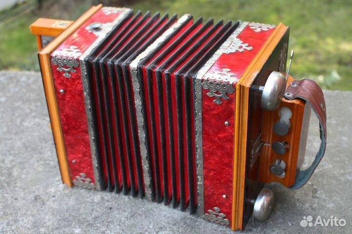 Саратовская гармонь. В коробке. СССР