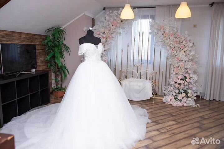 Продаю свадебное платье