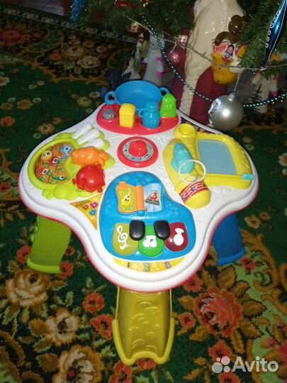 Развивающий столик chicco