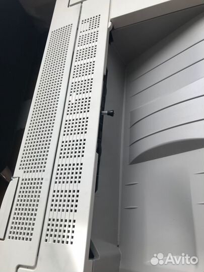 Цветной принтер Xerox Phaser 7500 на запчасти