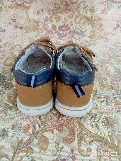 Сандалии детские