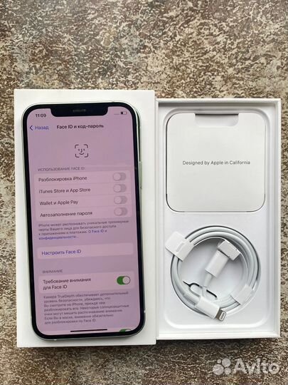 iPhone 12, 64 ГБ