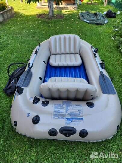 Лодка Intex Excursion 3