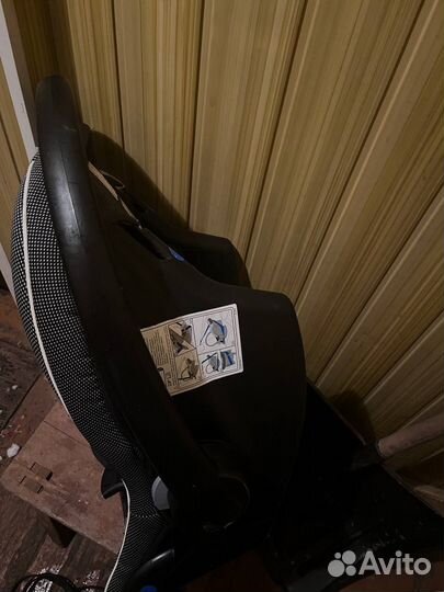 Автомобильное кресло люлька