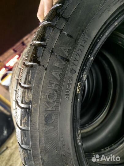 Yokohama S220 215/55 R18 95V