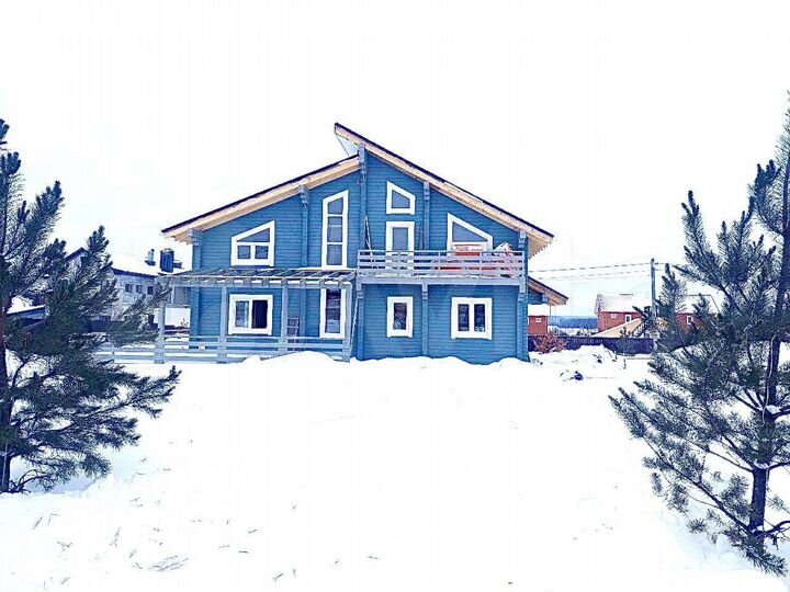 Дом 296 м² на участке 15 сот.