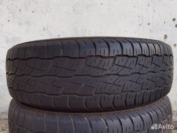 Bridgestone Dueler H/T 687 215/70 R16 99H