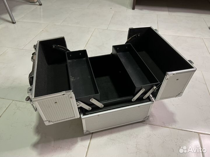 Чемодан кейс саквояж органайзер для косметики