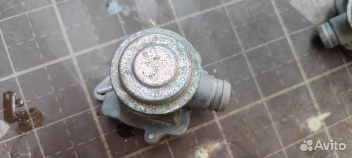 Клапан EGR m 272 левый и правый