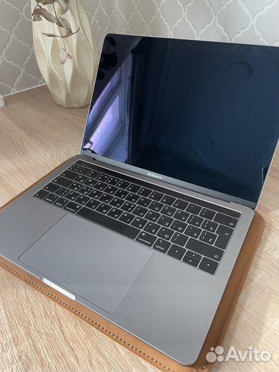 MacBook Pro 13 2019 Touch Bar i5/8/128Gb