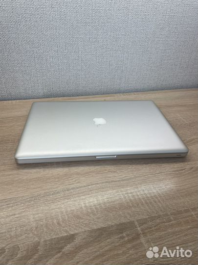 Apple MacBook Pro 17