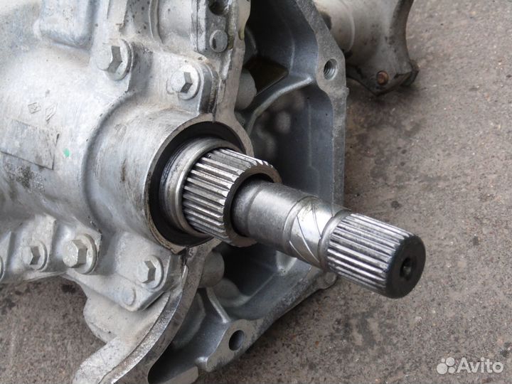 Раздатка 2 литра механика Рено Дастер