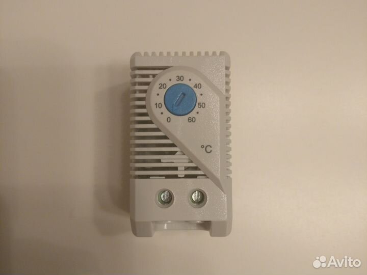 Термостат KTS 011