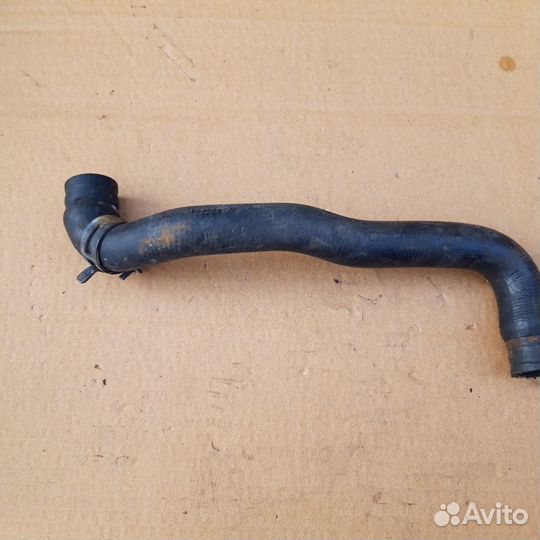 Патрубок помпы ауди 80 б4 2.0 авт