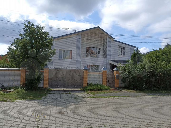 Дом 233,9 м² на участке 12,6 сот.