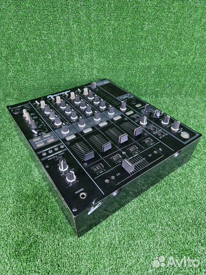 DJ-микшер Pioneer DJM-800