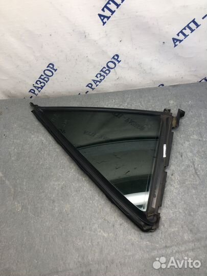 Зад R форточка W164