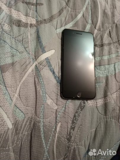 iPhone 8 Plus, 64 ГБ