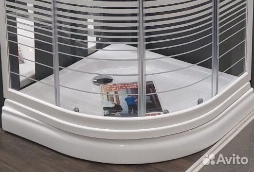 Душевой поддон 90х90