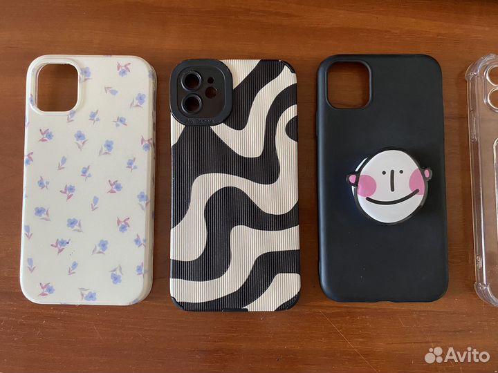 Чехлы на iPhone 11