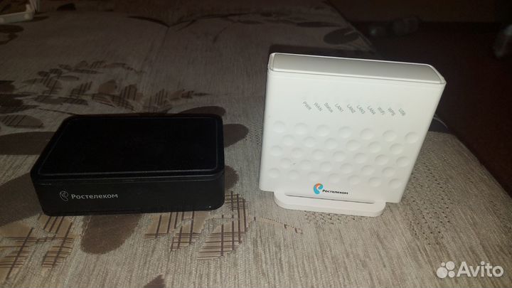 Wi-Fi роутер и телевизионная приставка Ростелеком