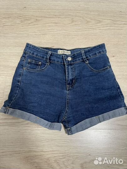 Джинсовые шорты 42р