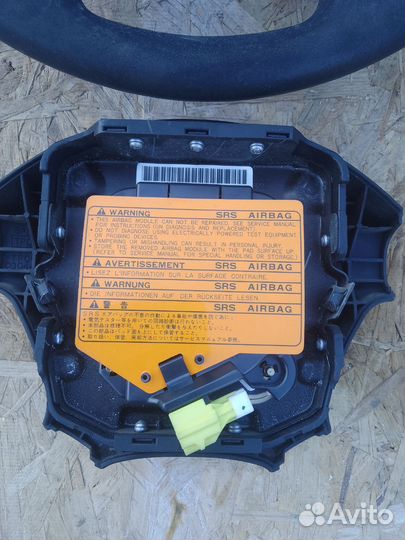 Руль с Air back от Nissan Bluebird U14