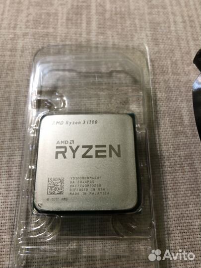 Процессор AMD Ryzen 3 1200