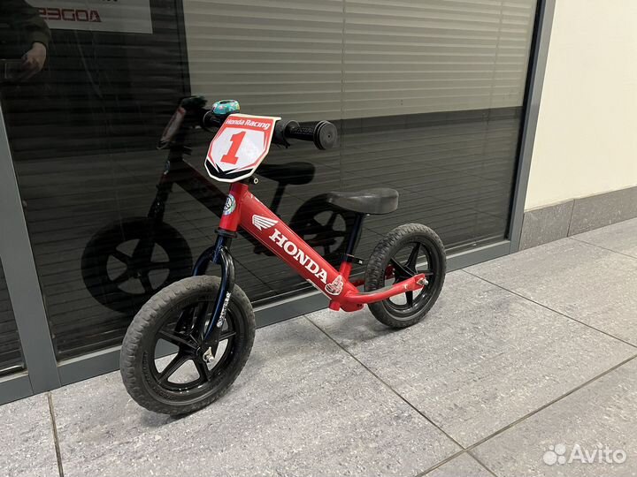 Самый лучший беговел Strider 12 Sport Custom Honda