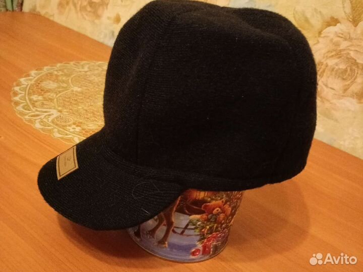 Бейсболка женская, вязанная