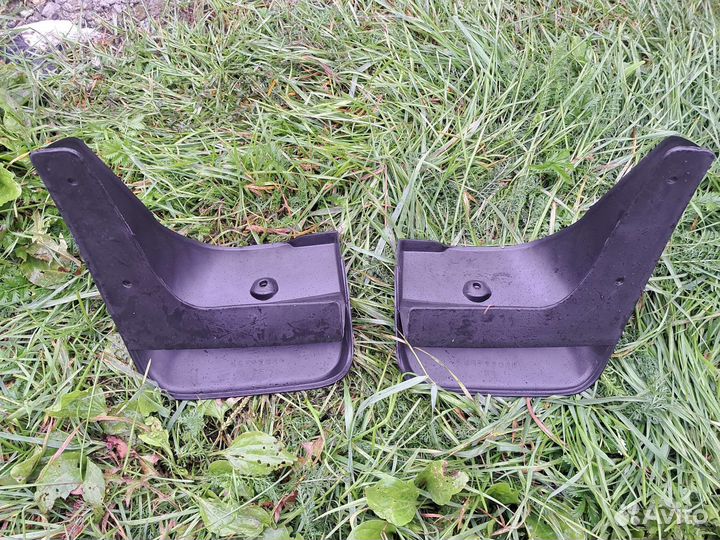 Бризговик на toyota corolla 150,140 - 2007-2013г/в