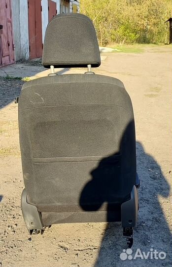 Сиденье Toyota Auris