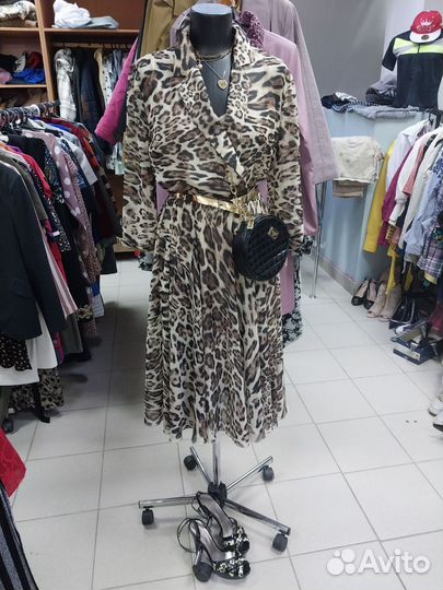 Продам готовый бизнес магазин одежды