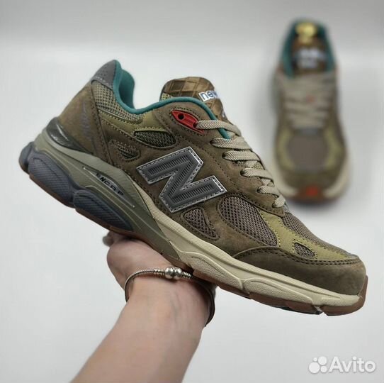 New Balance 990