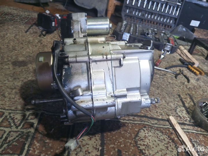 Двигатель на мопед viper (полуавтомат)