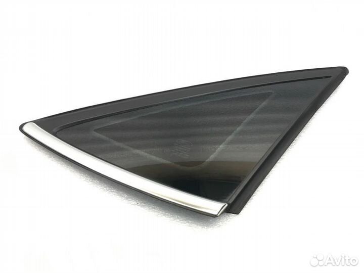 Форточка задняя правая Ford Mondeo седан 2.3 2010