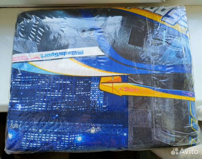 Новый комплект постельного белья 1,5 спальный