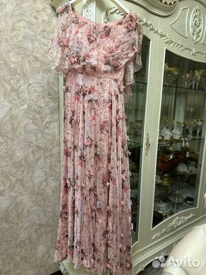 Нарядное платье