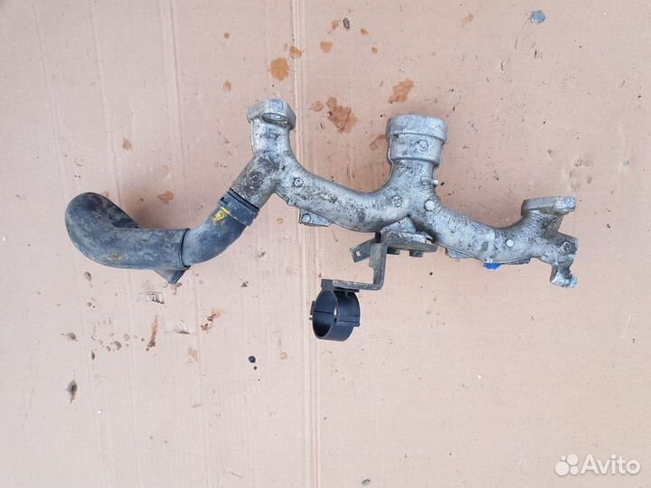 Патрубок охлаждения гбц Infiniti FX37