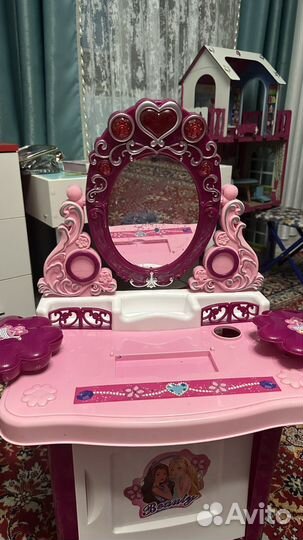 Туалетный столик для девочки